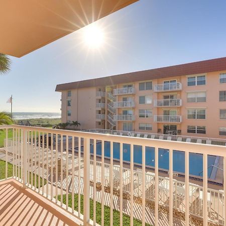 Central Cocoa Beach Condo With View, Steps To Beach! 外观 照片