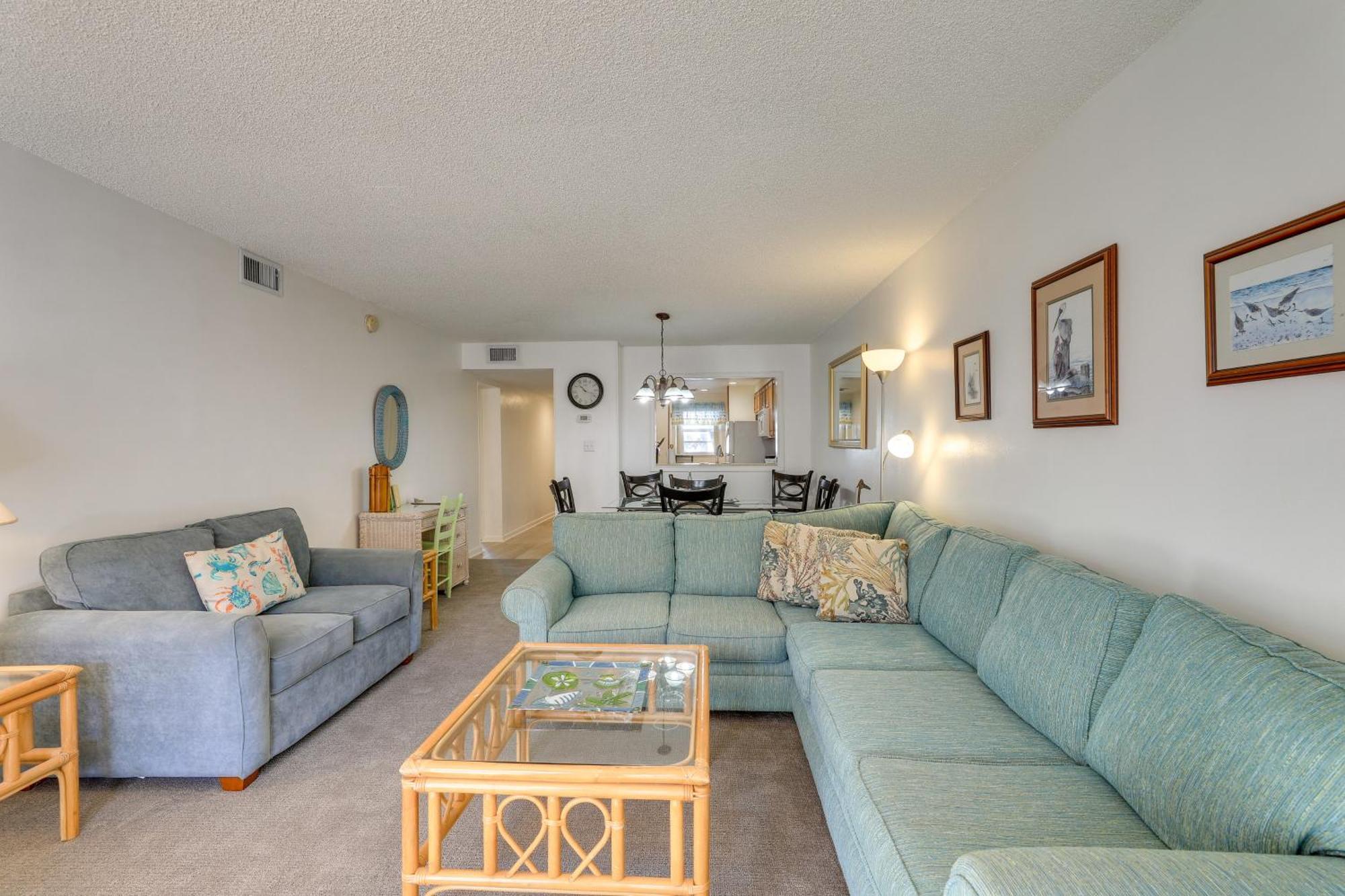Central Cocoa Beach Condo With View, Steps To Beach! 外观 照片