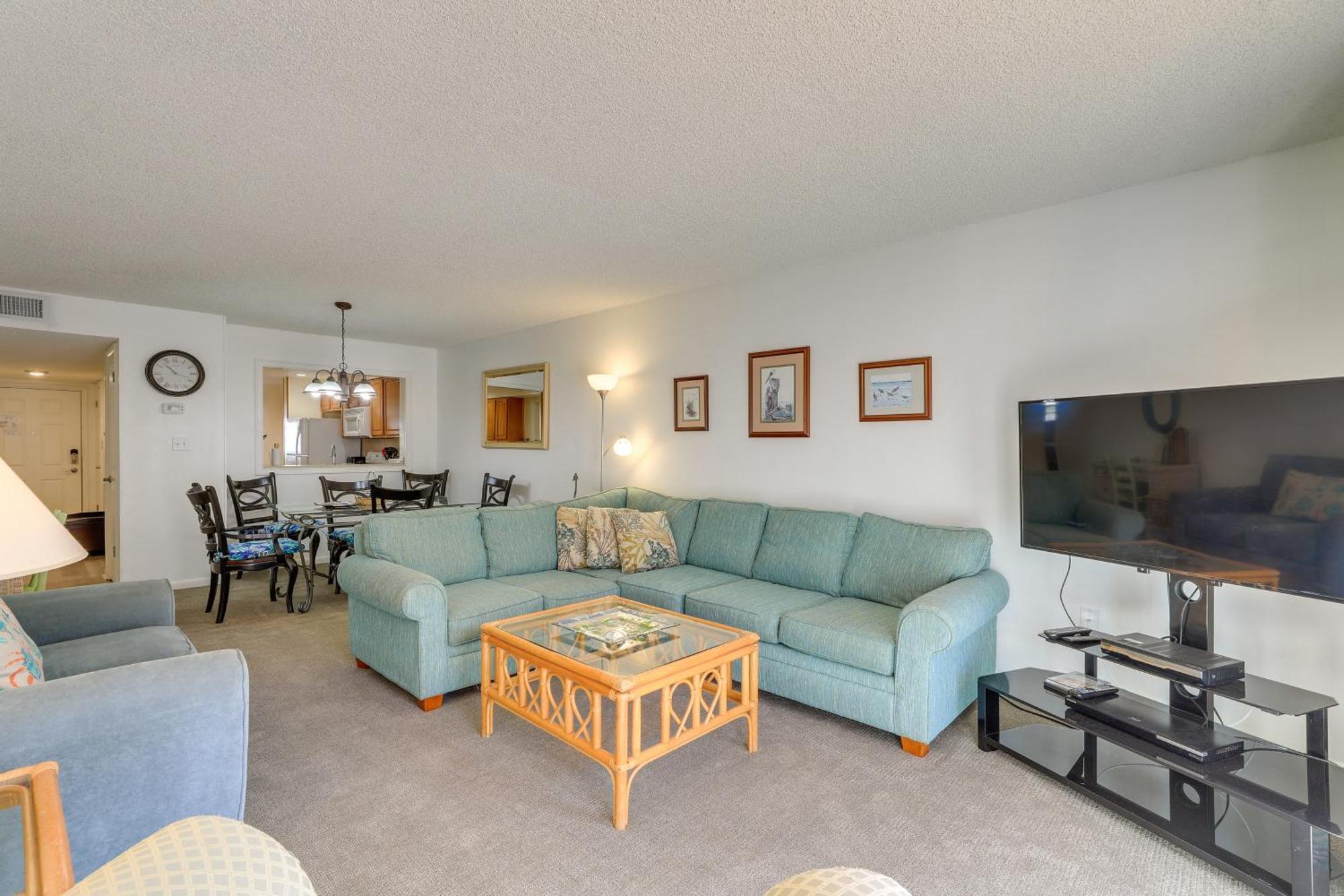 Central Cocoa Beach Condo With View, Steps To Beach! 外观 照片
